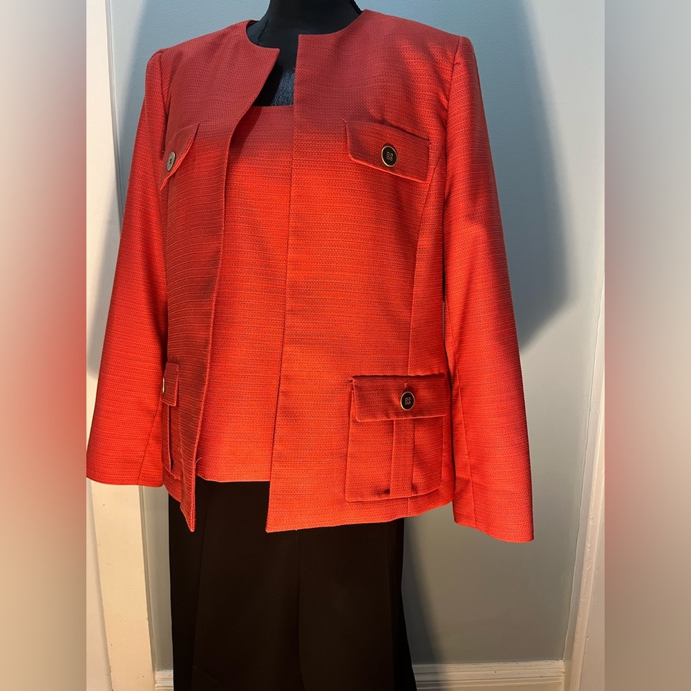 Kasper, Size 14, Brick Red. - Picture 3 of 4